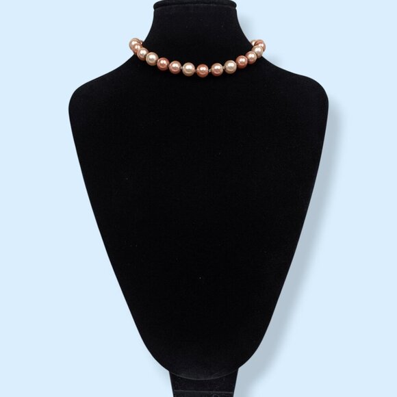 (2/$20) Vintage Peach & Pink Faux Pearl Choker Necklace - Picture 3 of 5